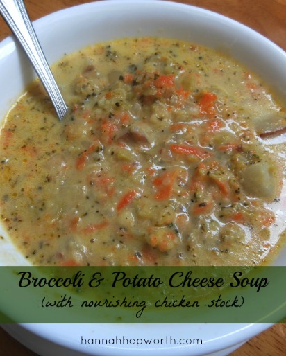 Broccoli & Potato Cheese Soup | https://www.hannahhepworth.com #glutenfree #grainfree