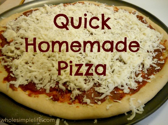 Quick Homemade Pizza |https://www.hannahhepworth.com  #homemadepizza #realfood