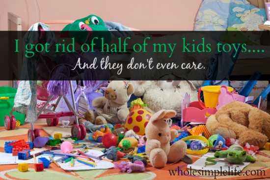 I Got Rid Of Half Of My Kids Toys (and they don't even care) | https://www.hannahhepworth.com #toys #organize #simpleliving #declutter